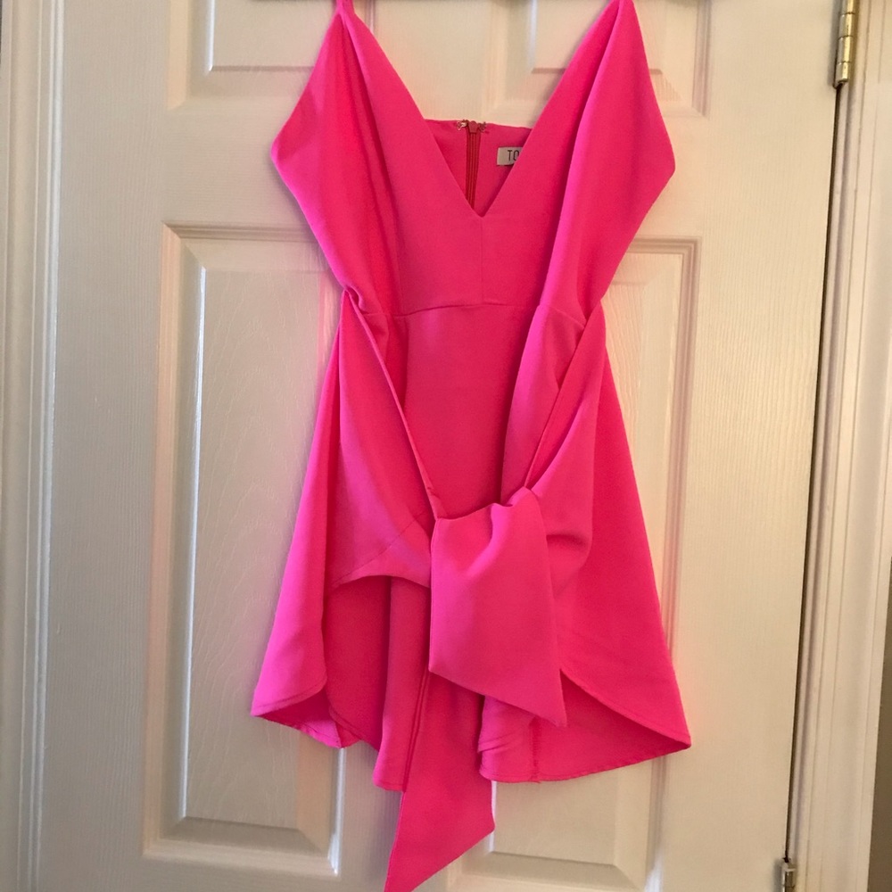 Tobi Dress Hot pink w/ adj straps S/P